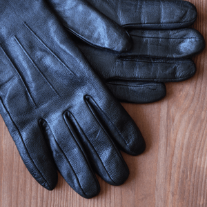 unique-valentines-day-gift-ideas-mens-leather-gloves-image.png